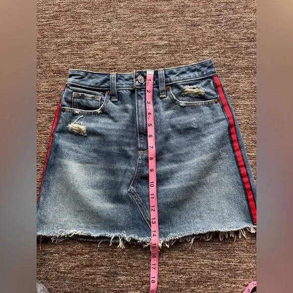 Like New Abercrombrie and Fitch Zoe Natural Rise vintage skirt size 25 - Picture 5 of 9